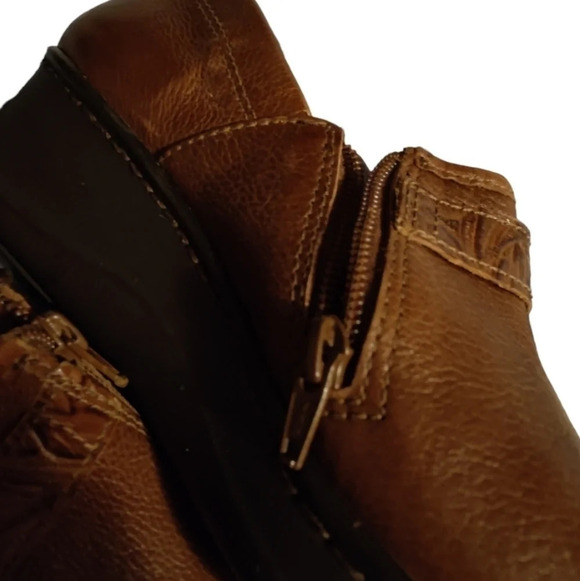 Comfortable Malone Clogs EUC ❤️ - Picture 7 of 14